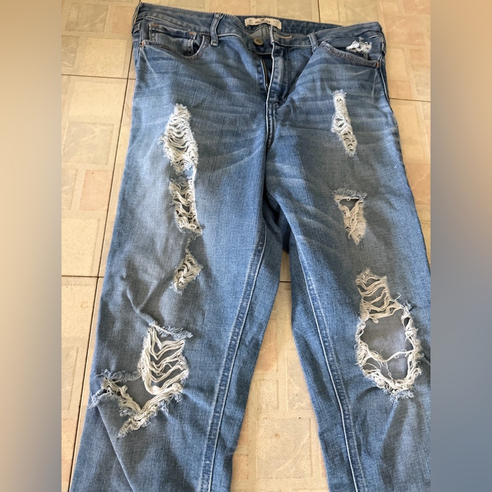 Hollister California Distressed Light Blue Women's Jeans - Size 9R